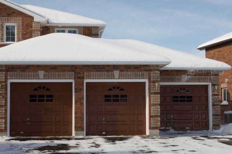 Stop Rain & Snow Water Leaks Under Your Garage Door | Bestland